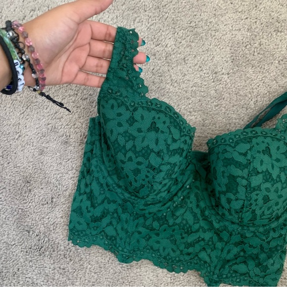 EUC VS GREEN LACE BUSTIER - Picture 2 of 3